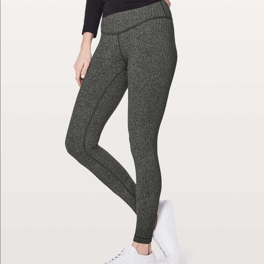 Lululemon Wunder Under *Luon 25”